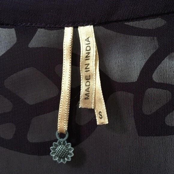 Peace & Pearls Eyelet Embroidered Purple Tunic S - Picture 5 of 15